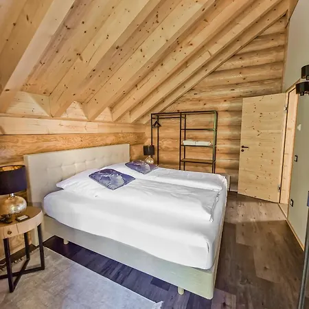 度假居 Ferienblockhaus Schwarzwald - Luxus Mit Sauna & Whirlpool *