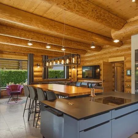 Ferienblockhaus Schwarzwald - Luxus Mit Sauna & Whirlpool 度假居 *