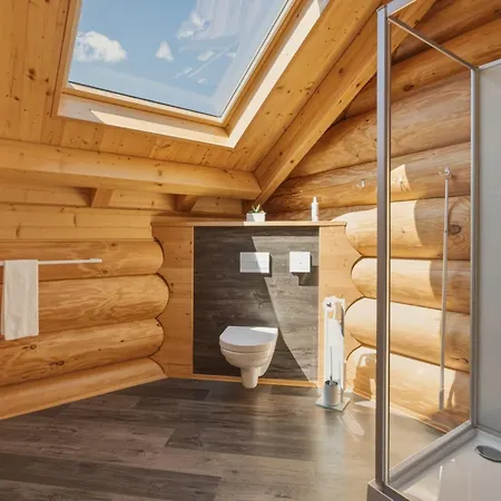 Ferienblockhaus Schwarzwald - Luxus Mit Sauna & Whirlpool 度假居